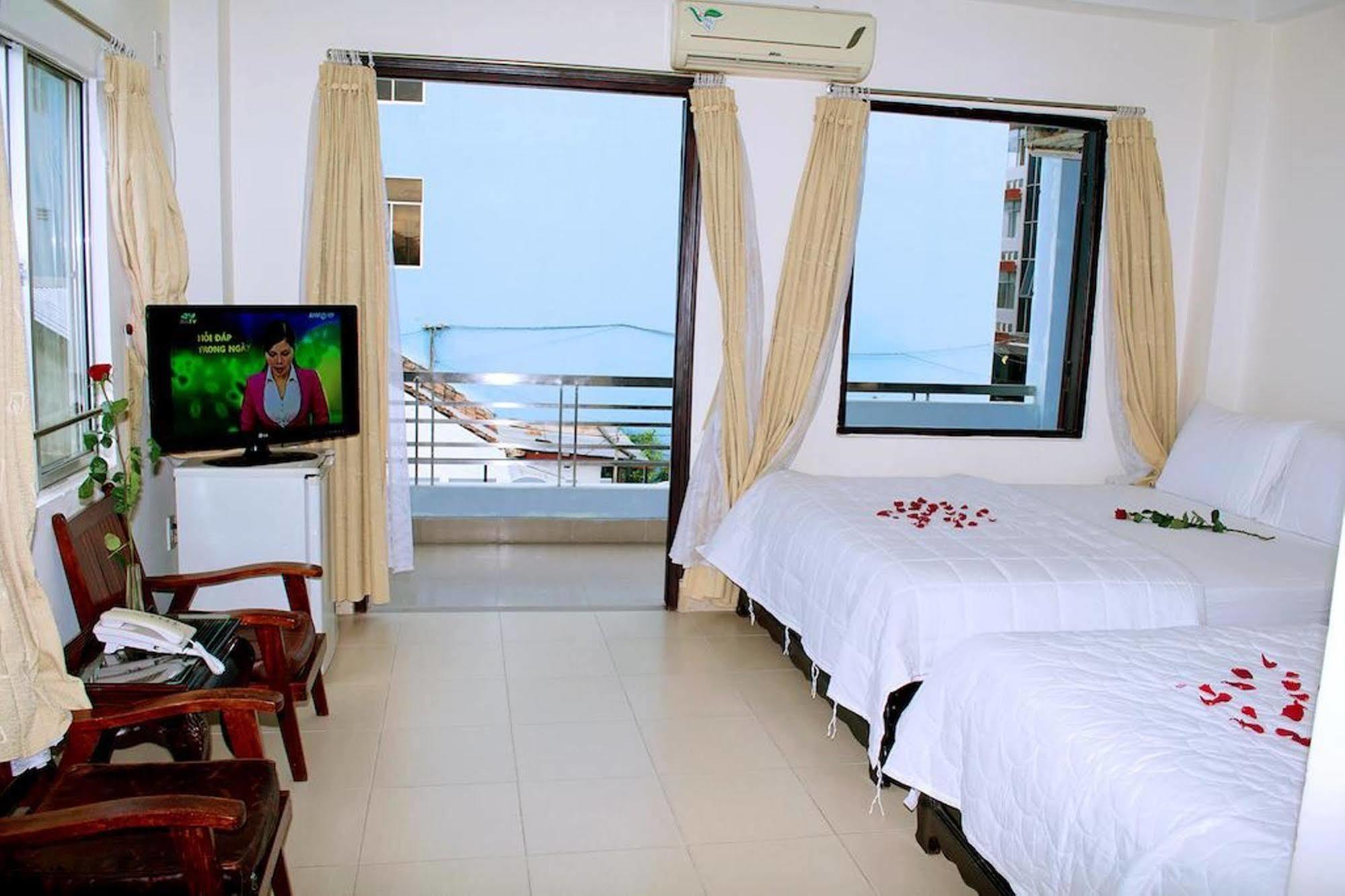 Ht3 Hotel Nha Trang Exterior photo
